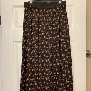LulaRoe Lucy Skirt